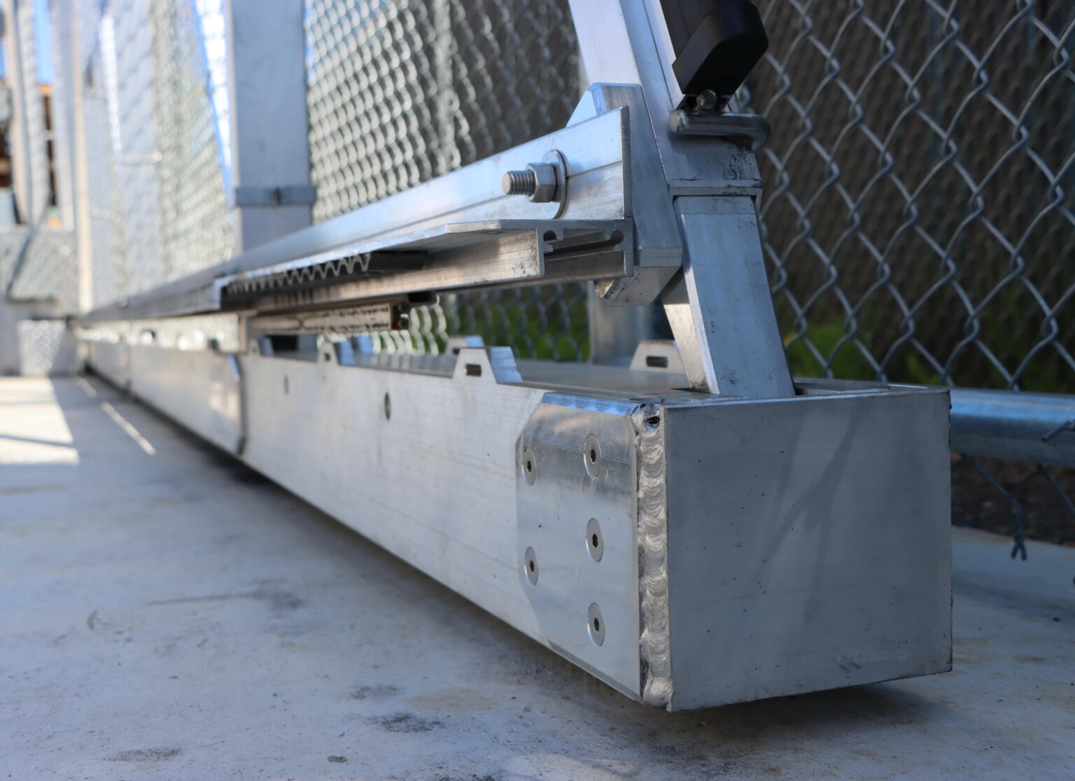 Automatic Gate Openers in Independence, MO — LiftMaster & DoorKing, Installed Right