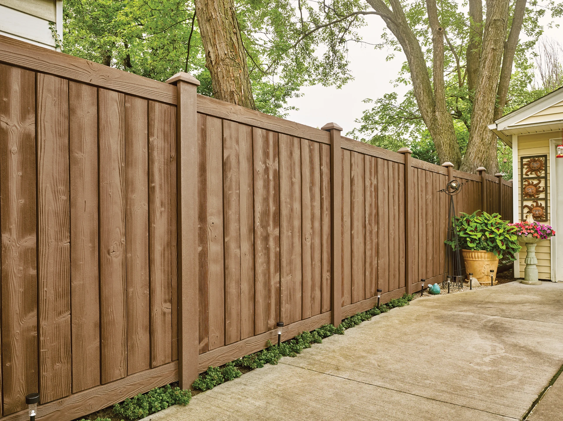 Cedar board-on-board solid privacy fence cost — Raymore, MO — RKC Wood Care Pros