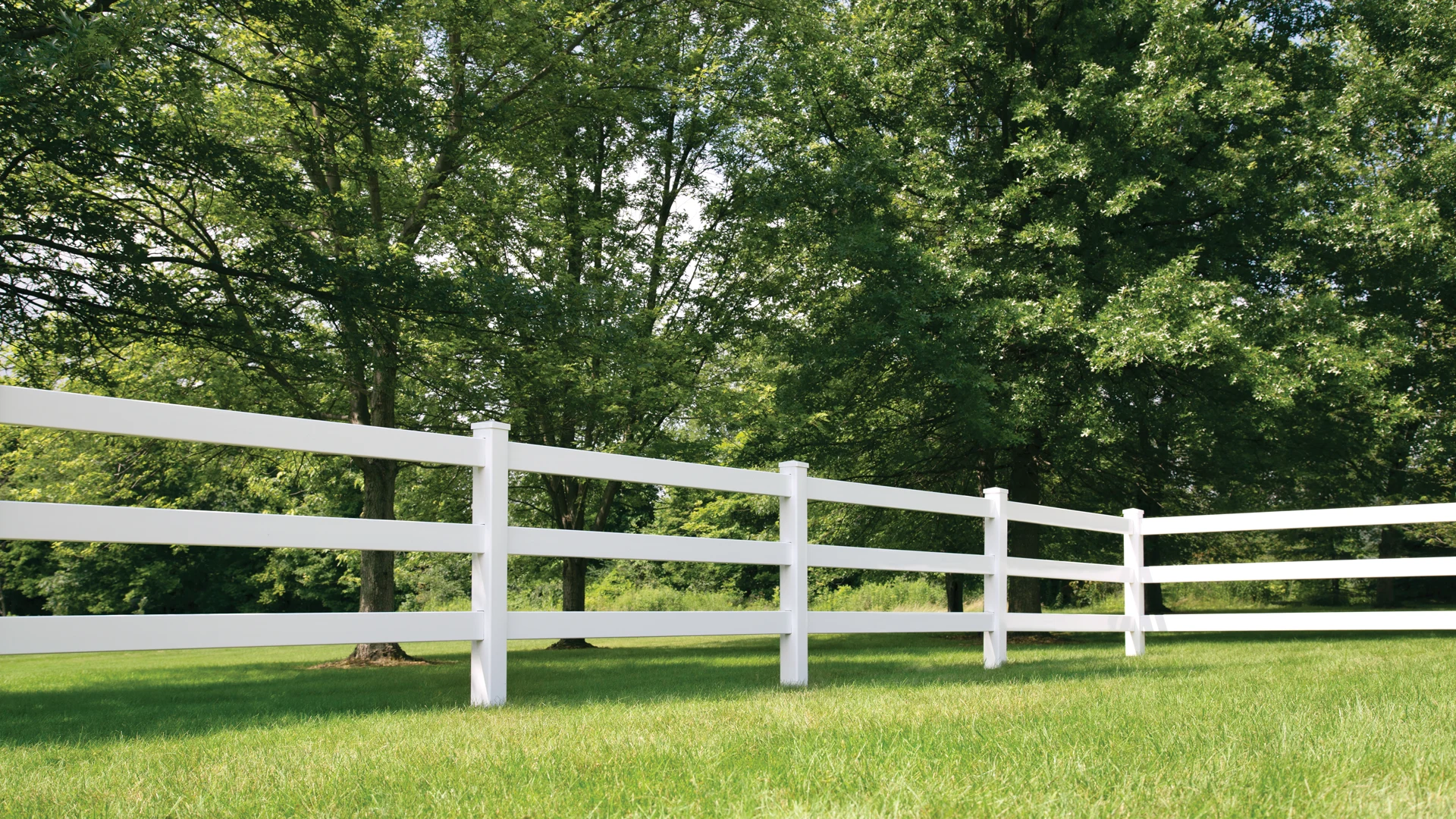 Blue Springs, MO HOAs Deny Half the Fence Submissions They See — Ours Get Approved