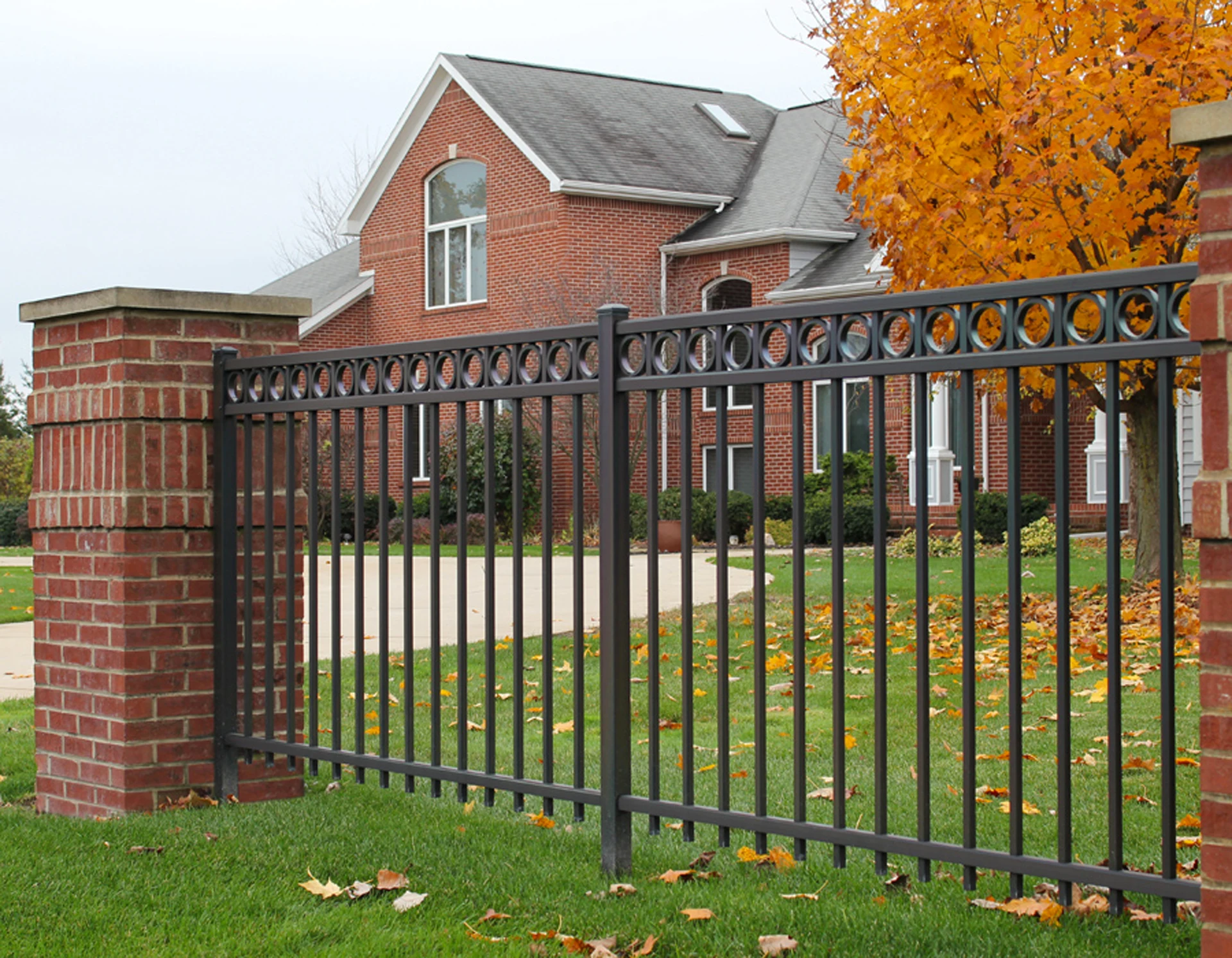 Cedar shadow box cap rail HOA fence pricing — Independence, MO — RKC Wood Care Pros