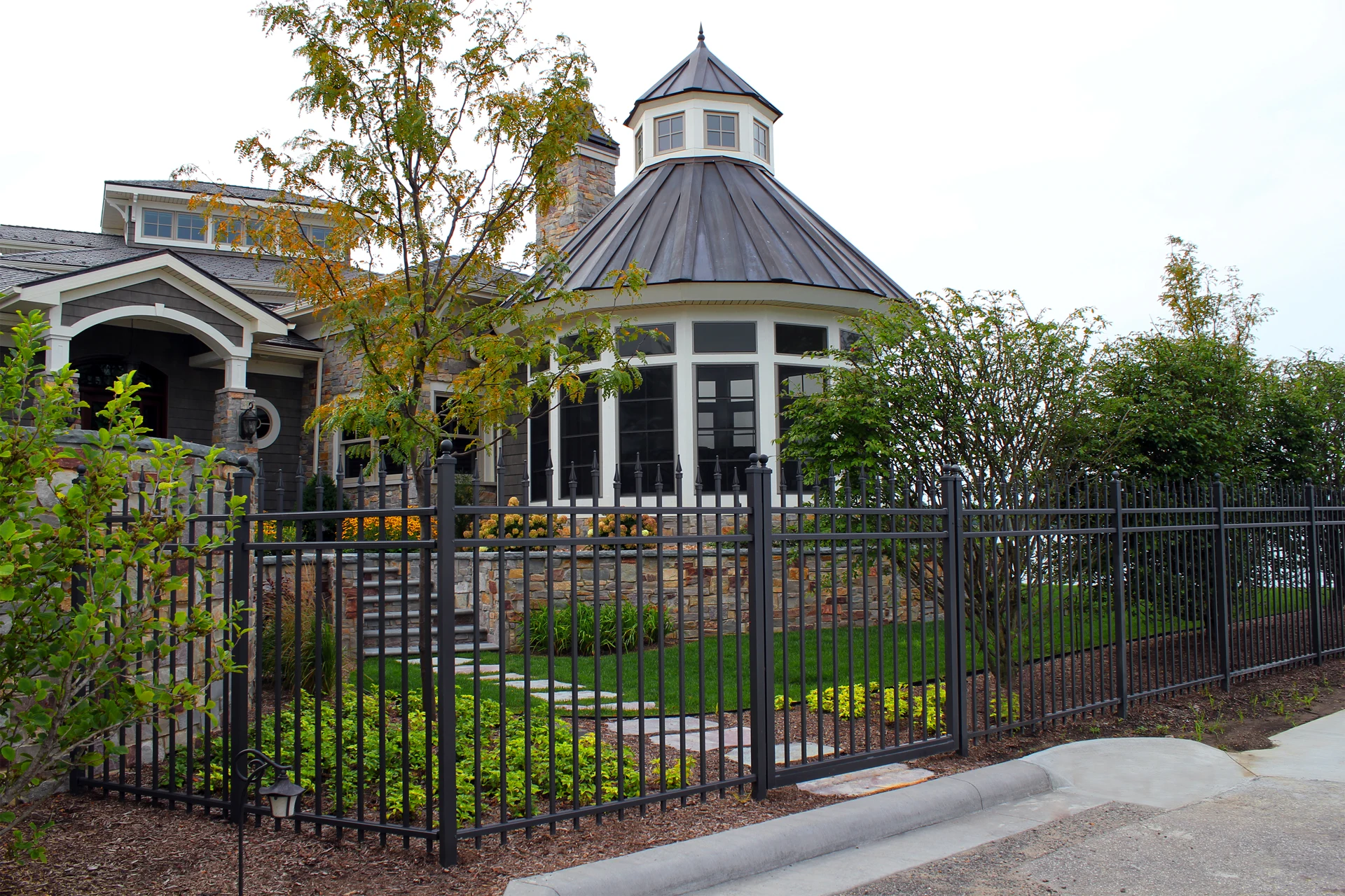 Powder-coated aluminum ornamental fence pricing — Independence, MO — RKC Wood Care Pros