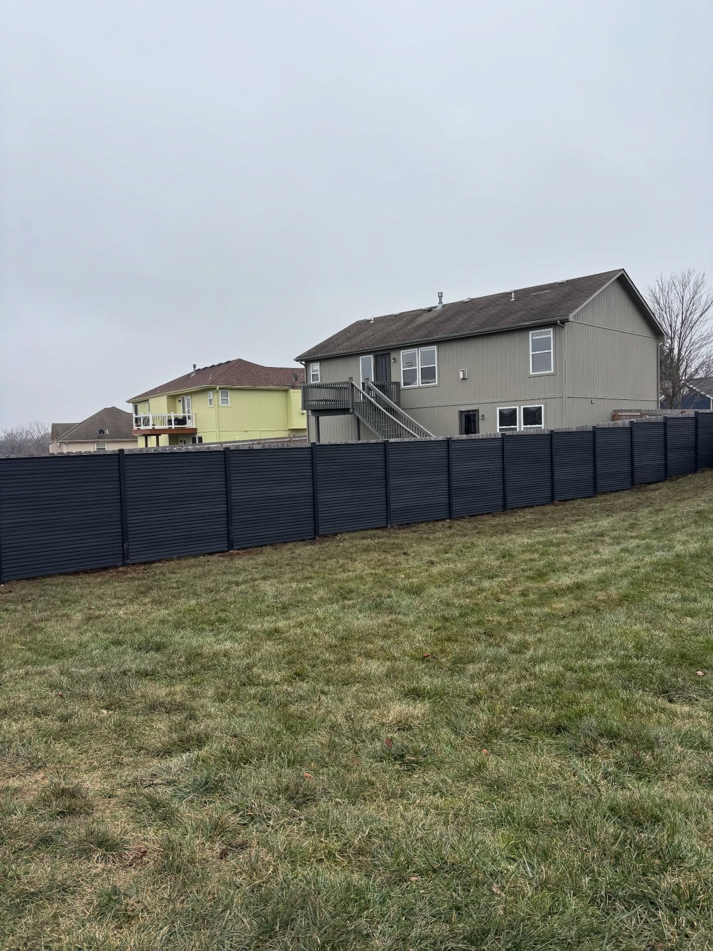Fence Staining and Sealing in Kansas City